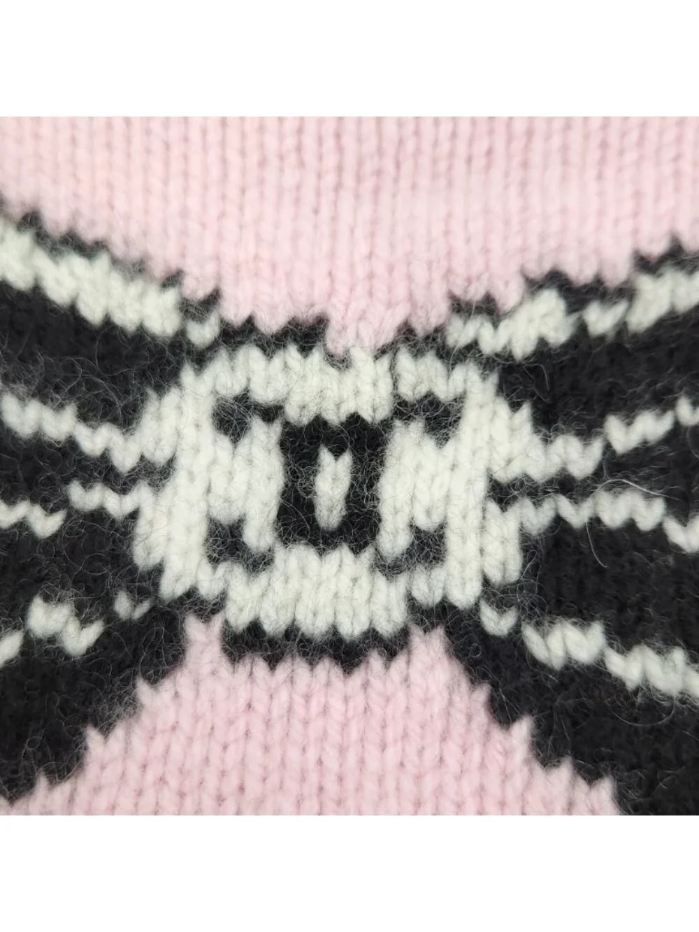 Chanel Vintage Camellia Ribbon CC Logo Cashmere Knit Sweater 38 Pink Black